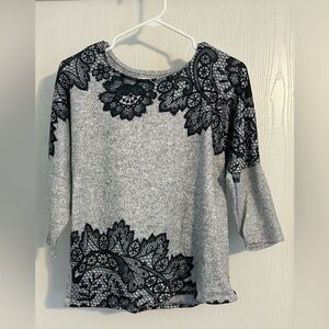 ECLA | Lace-Accented Gray Women's Top | Size Small